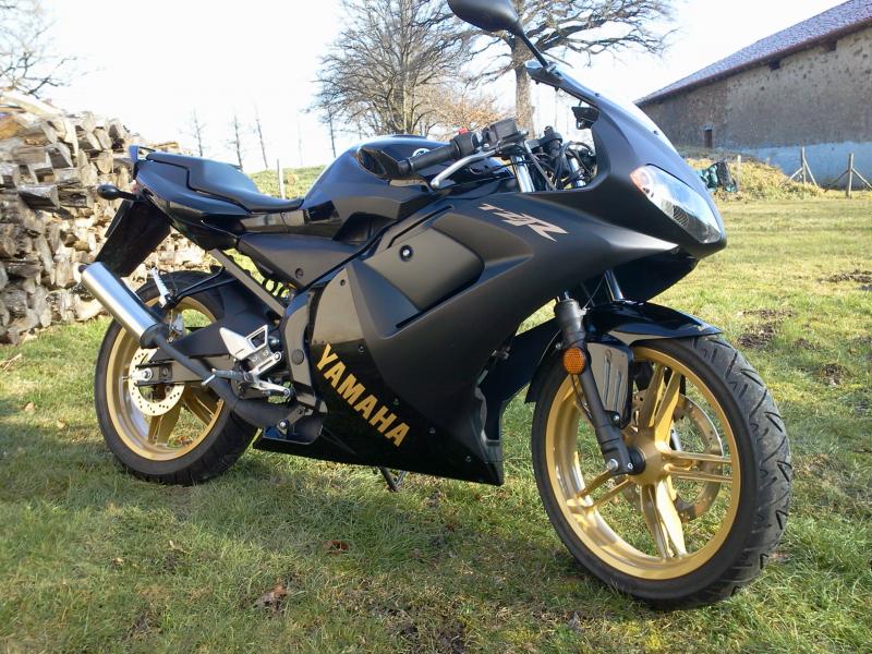 yamaha-tzr-50-noire