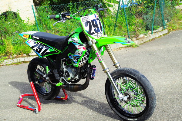 Derbi replica Kawasaki